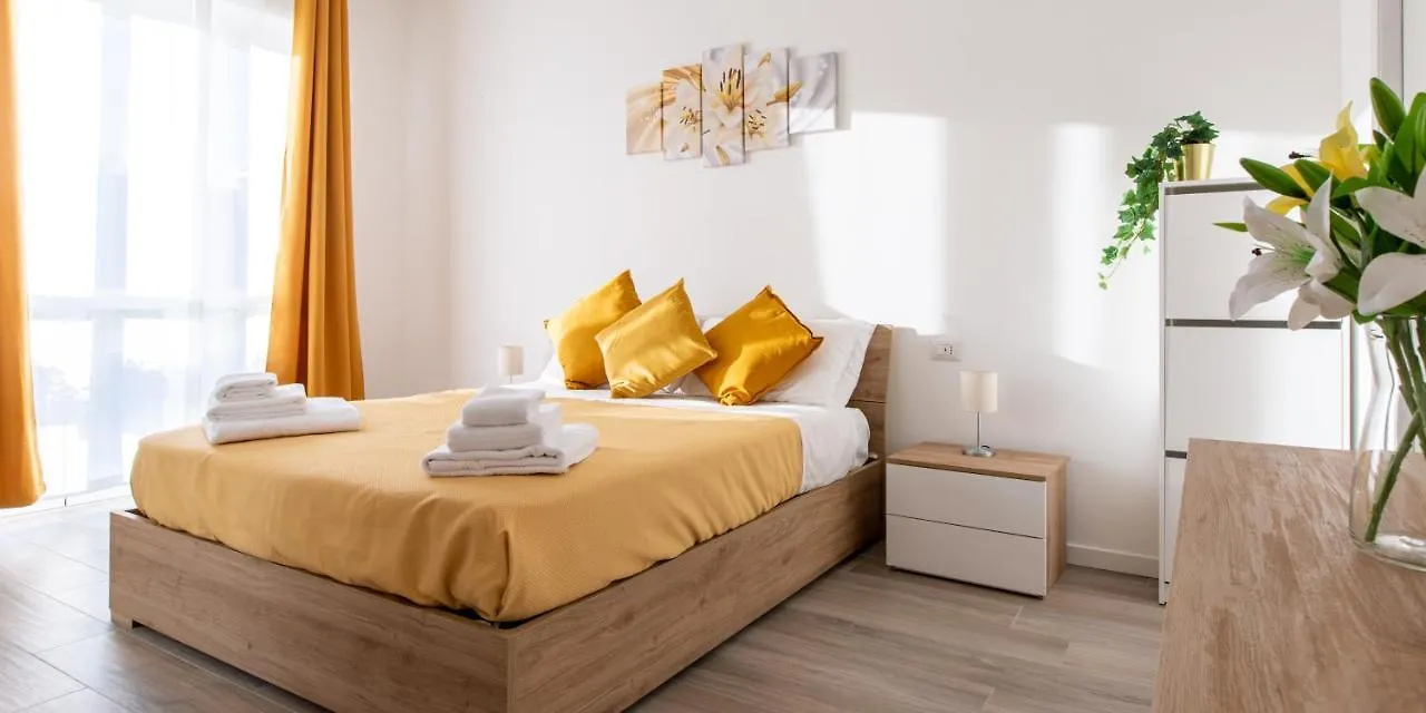 Milano City Apartments - Stylish House Free Wifi-Parking-Airport 0*, Milan Italie