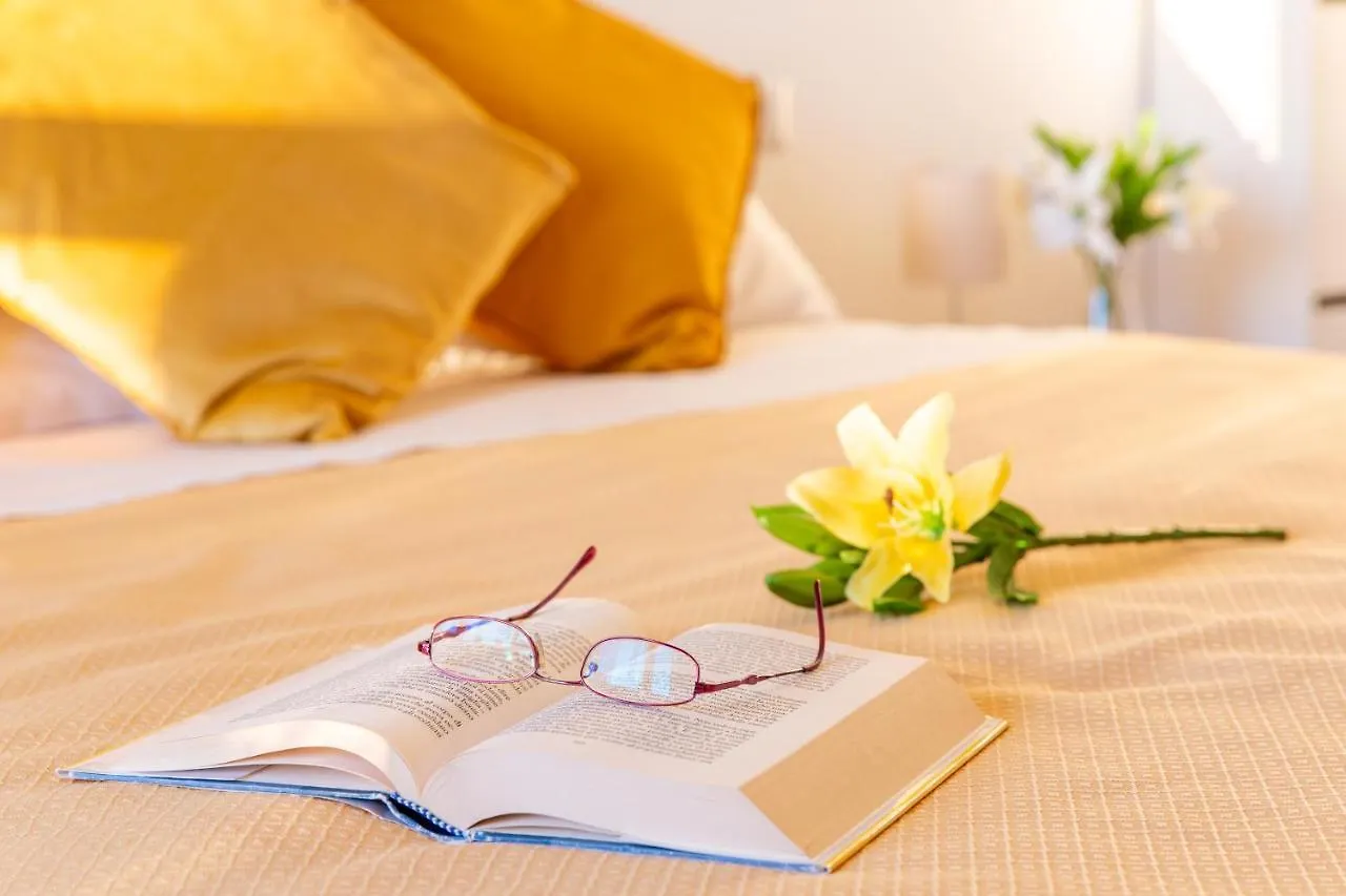 Milano City Apartments - Stylish House Free Wifi-Parking-Airport